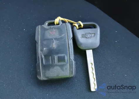 2015 Chevrolet Silverado 1500 1Lt из США, поврежденный, VIN 3GCUKREC9FG118717